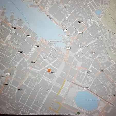 Penthouse Apartment *