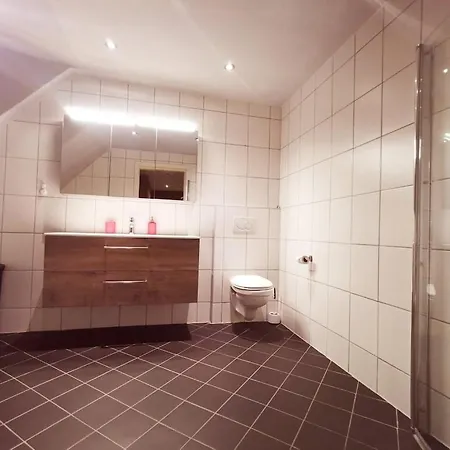 아파트 Penthouse *